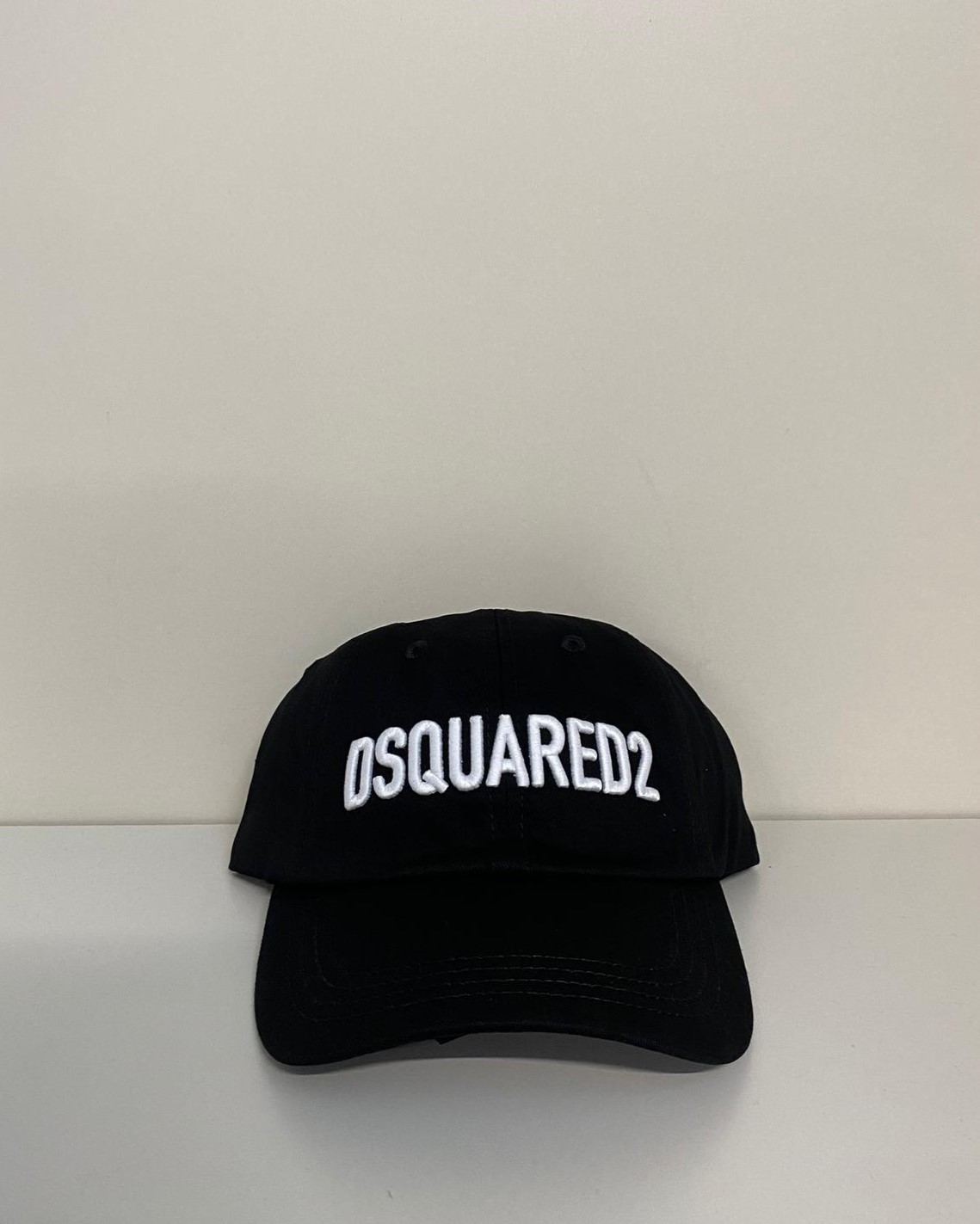 DSQUARED2 CAPPELLO BCM0714 M063 